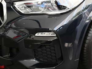 2020xDrive40i  M\b ^