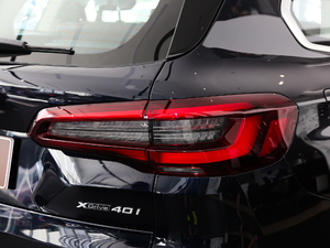 2020xDrive40i  M\b ^