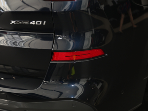 2020xDrive40i  M\b ^