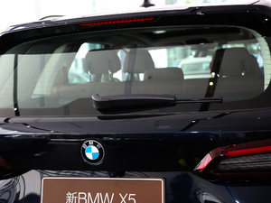 2020xDrive40i  M\b ^