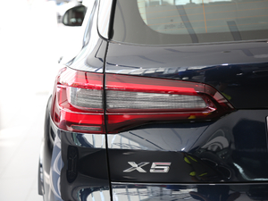 2020xDrive40i  M\b (x)(ji)^