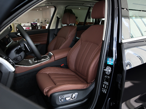 2020款xDrive40i 尊享型 M运动套装 主驾驶座椅
