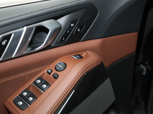 2020xDrive40i  M\b п؅^(q)