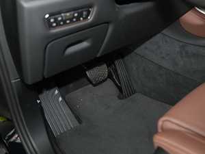 2020xDrive40i  M\b п؅^(q)