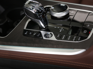 2020xDrive40i  M\b п؅^(q)