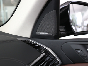 2020xDrive40i  M\b п؅^(q)