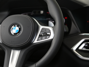 2020xDrive40i  M\b п؅^(q)