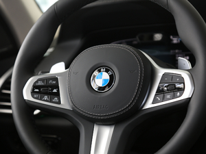 2020xDrive40i  M\b п؅^(q)