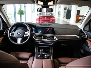 2020xDrive40i M\b п؅^