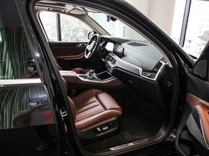 2020xDrive40i M\b п؅^