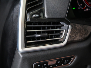 2020xDrive40i M\b п؅^