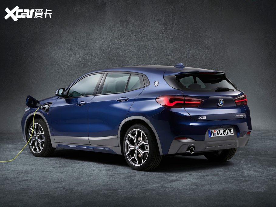 2020RX2(M) xDrive25e