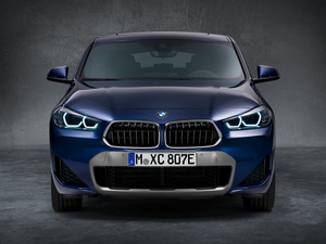 2020款xDrive25e 整体外观