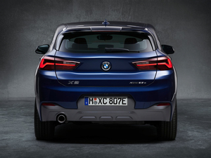 2020款xDrive25e 整体外观