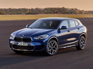 2020款xDrive25e 整体外观