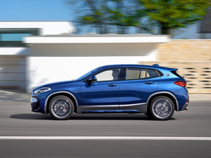 2020款xDrive25e 整体外观
