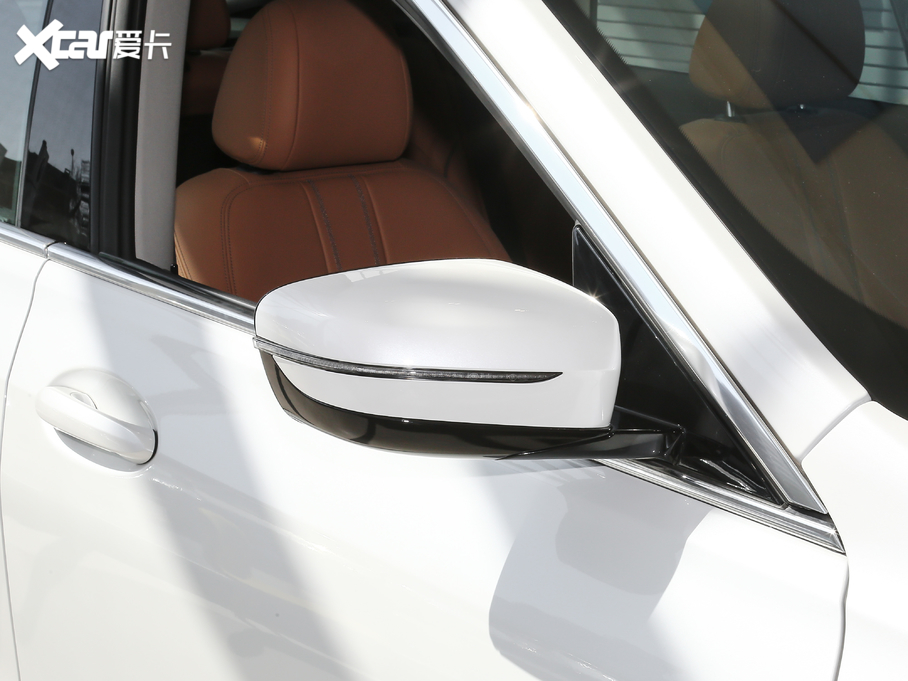 2020R6ϵGT 630i AOӋb