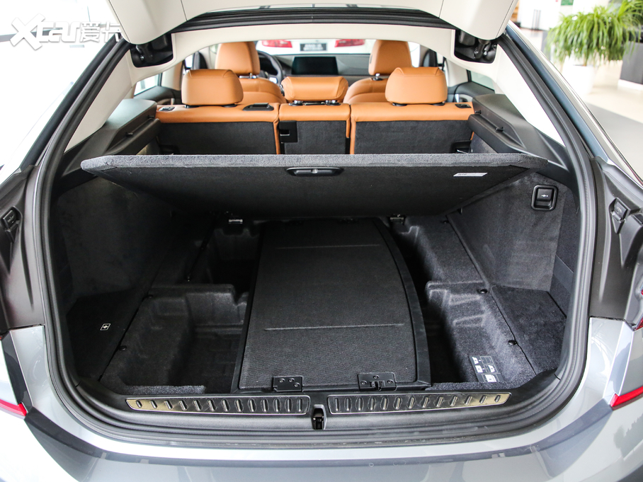 2020R6ϵGT 630i AOӋb