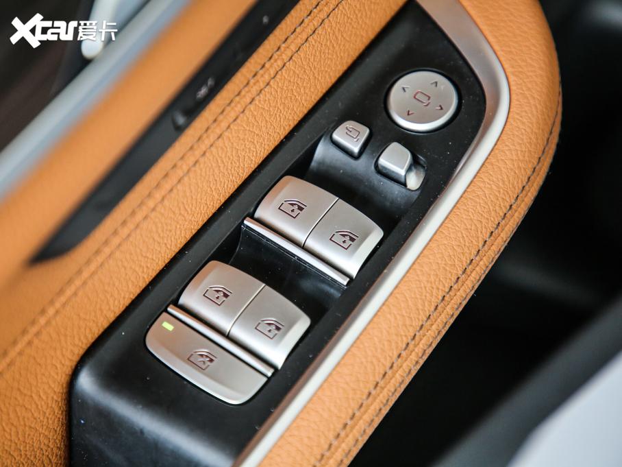 2020R6ϵGT 630i AOӋb