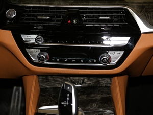 2020630i M\b {(dio){(dio)(ji)