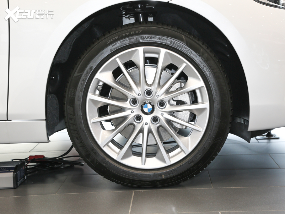 2019R2ϵ๦܇ 220i \(yn)b