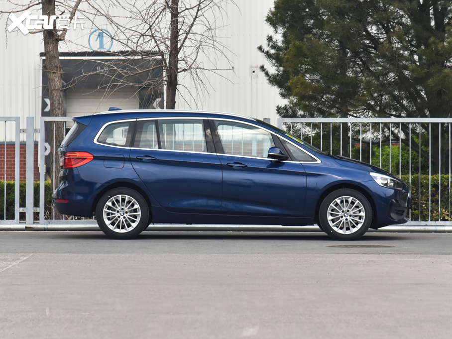 2019R2ϵ๦܇ 220i I