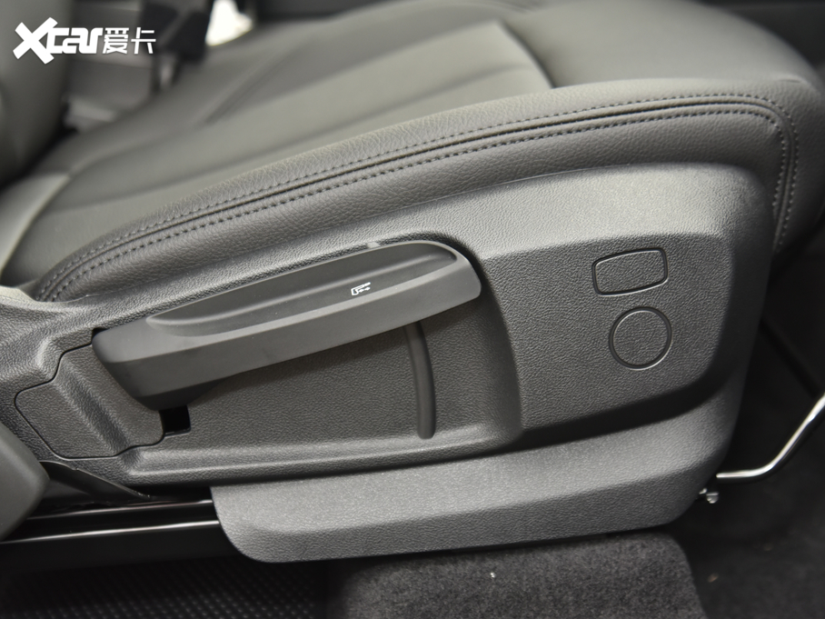 2019R2ϵ๦܇ 220i I