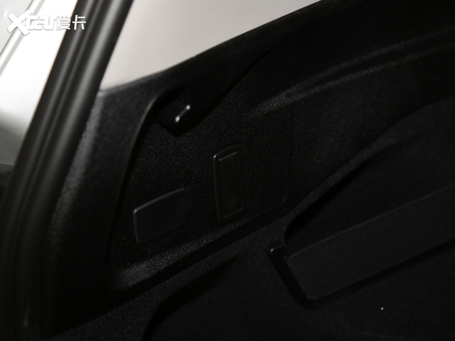 2019R2ϵ๦܇ 220i \b