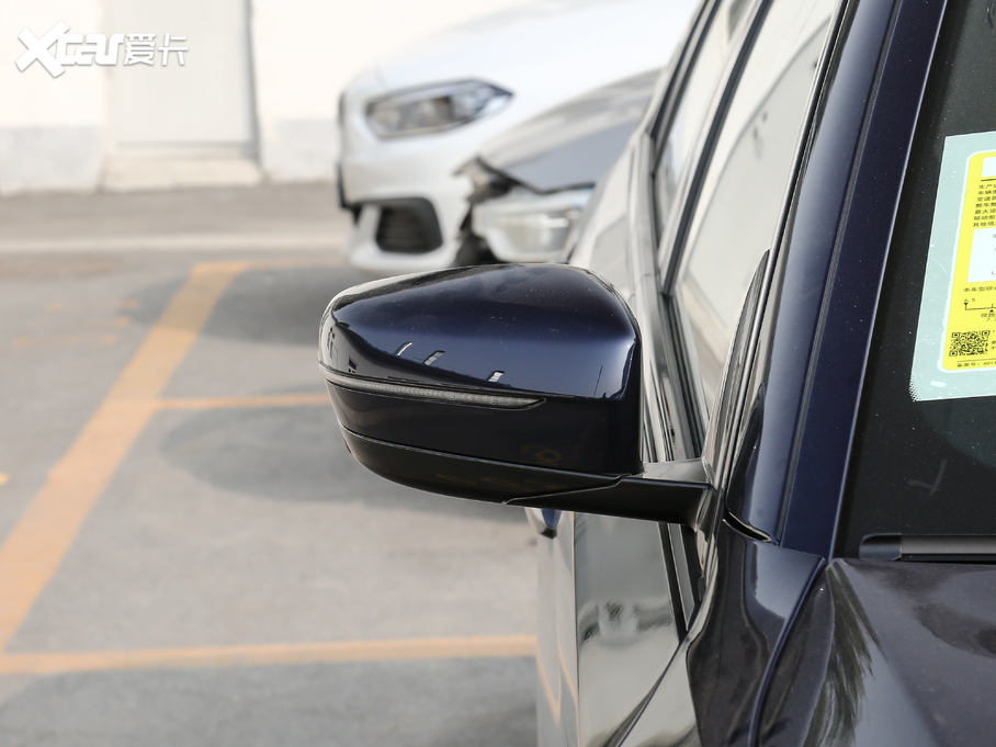 2021R5ϵ(M) 530i Lа M\b