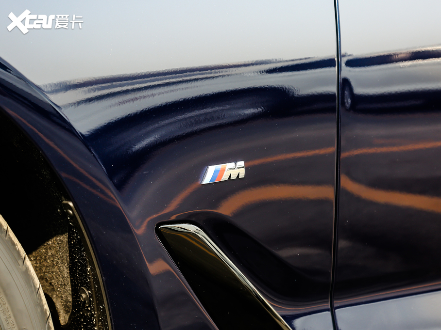 2021R5ϵ(M) 530i Lа M\b