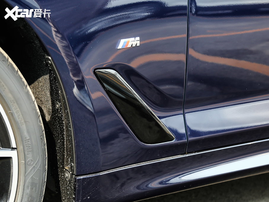 2021R5ϵ(M) 530i Lа M\b