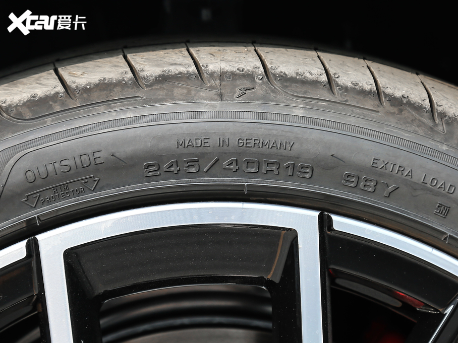 2021R5ϵ(M) 530i Lа M\b