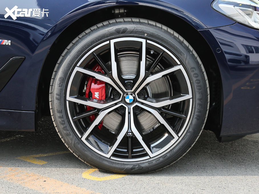 2021R5ϵ(M) 530i Lа M\b