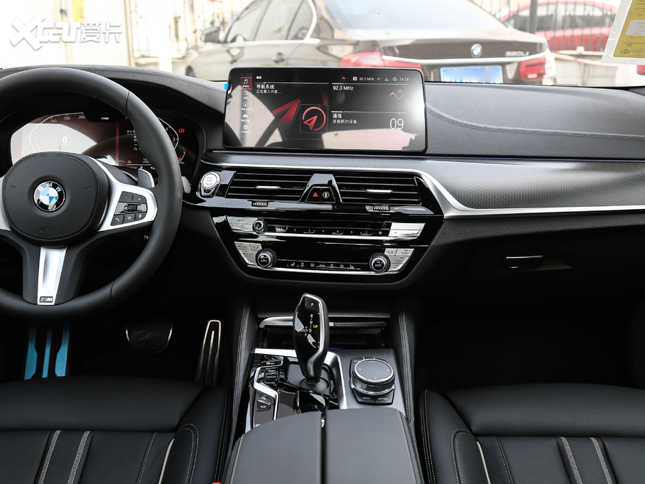 2021R5ϵ(M) 530i Lа M\b