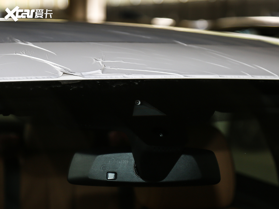 2021R5ϵ(M) 525i M\b