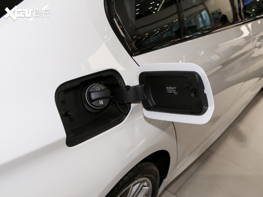 2021R5ϵ(M) 530i M\b