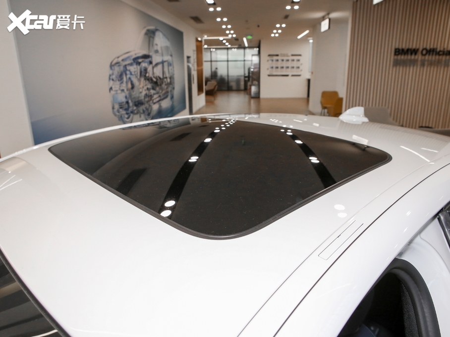 2021R5ϵ(M) 530i M\b