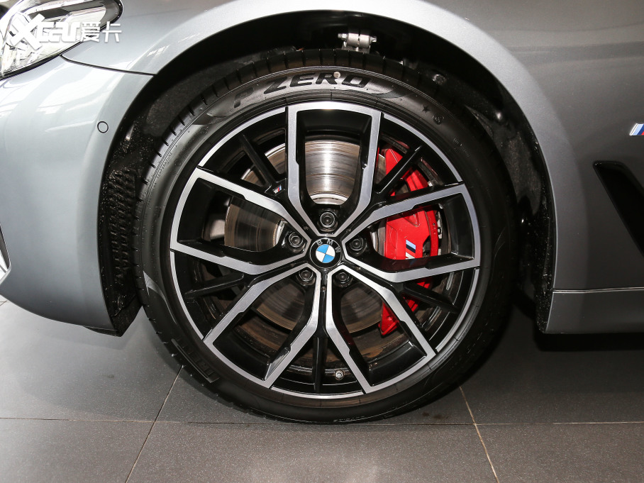 2021R5ϵ(M) 540i Lа M\b