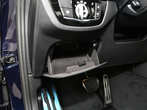 2021530i L(fng)а M\(yn)(dng)b g