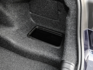 2021530i L(fng)а M\(yn)(dng)b g