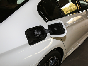 2021525i M\(yn)(dng)b w