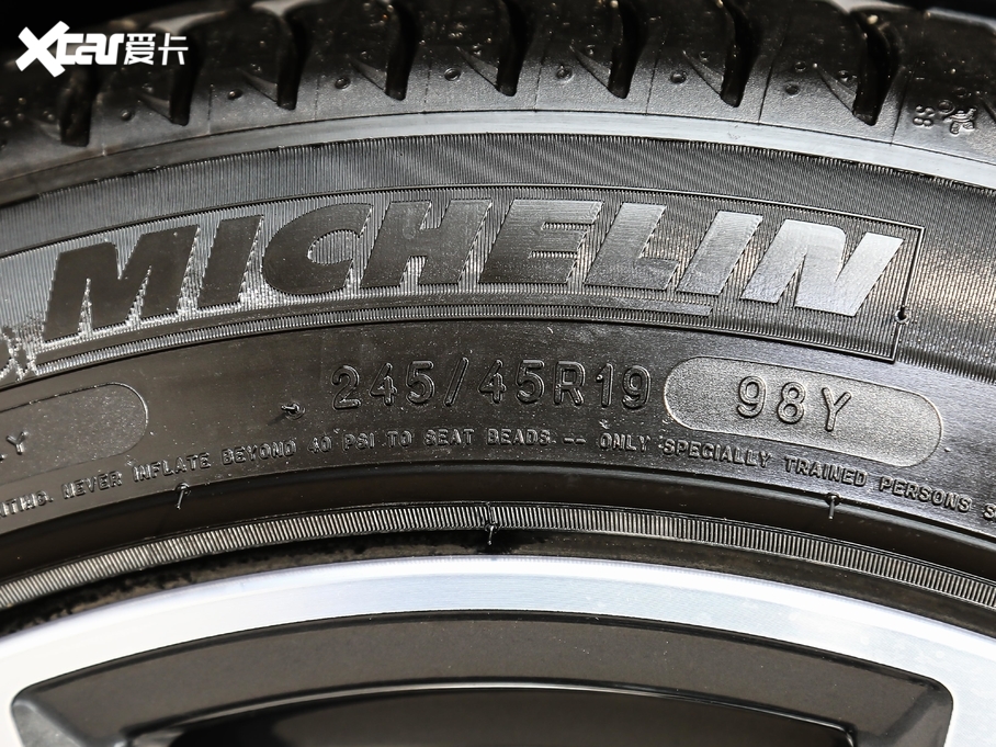 2021R6ϵGT 630i AOӋb