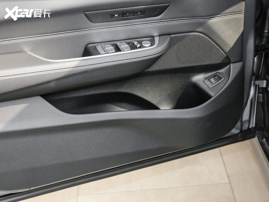 2021R6ϵGT 630i AOӋb