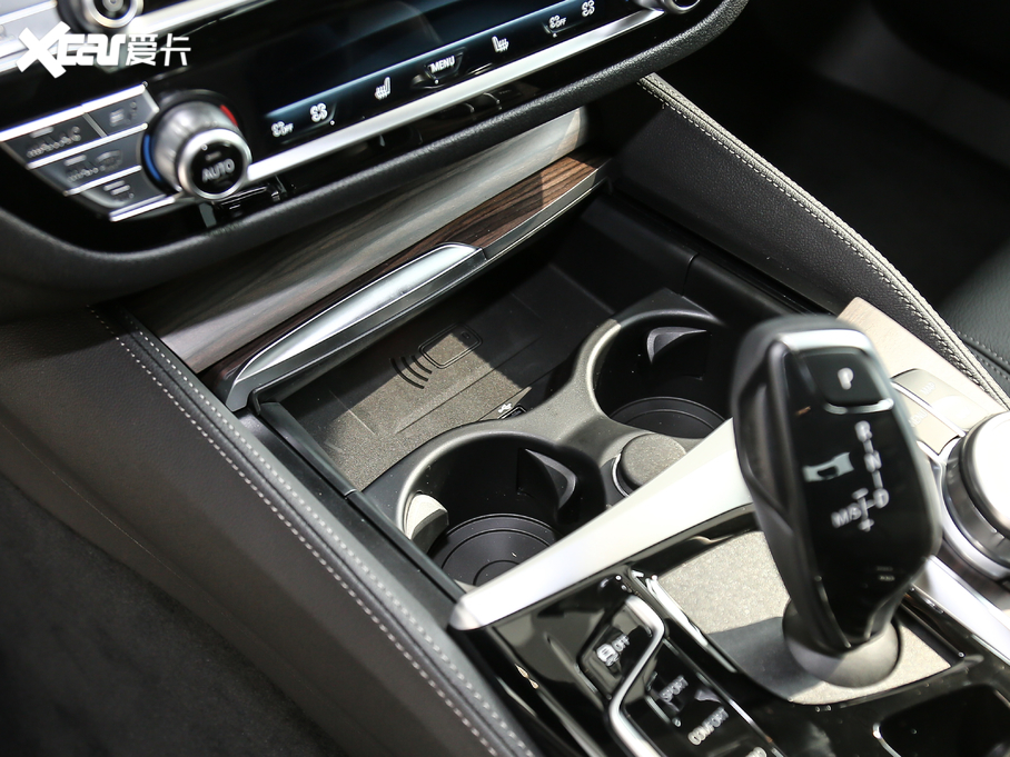 2021R6ϵGT 630i AOӋb