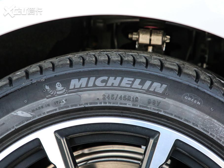 2021R6ϵGT 630i AOӋb