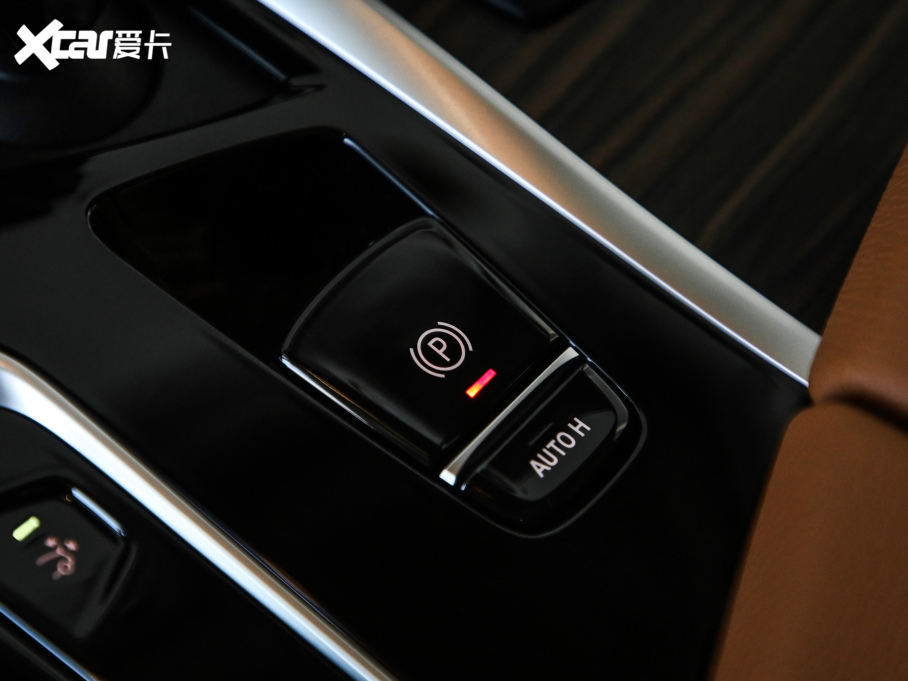 2021R6ϵGT 630i AOӋb