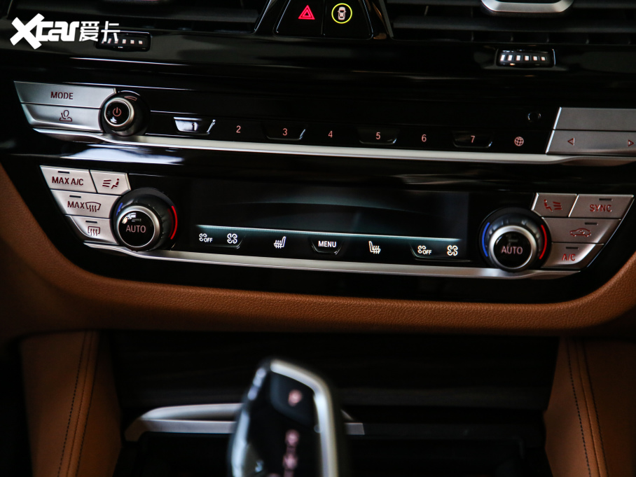 2021R6ϵGT 630i AOӋb