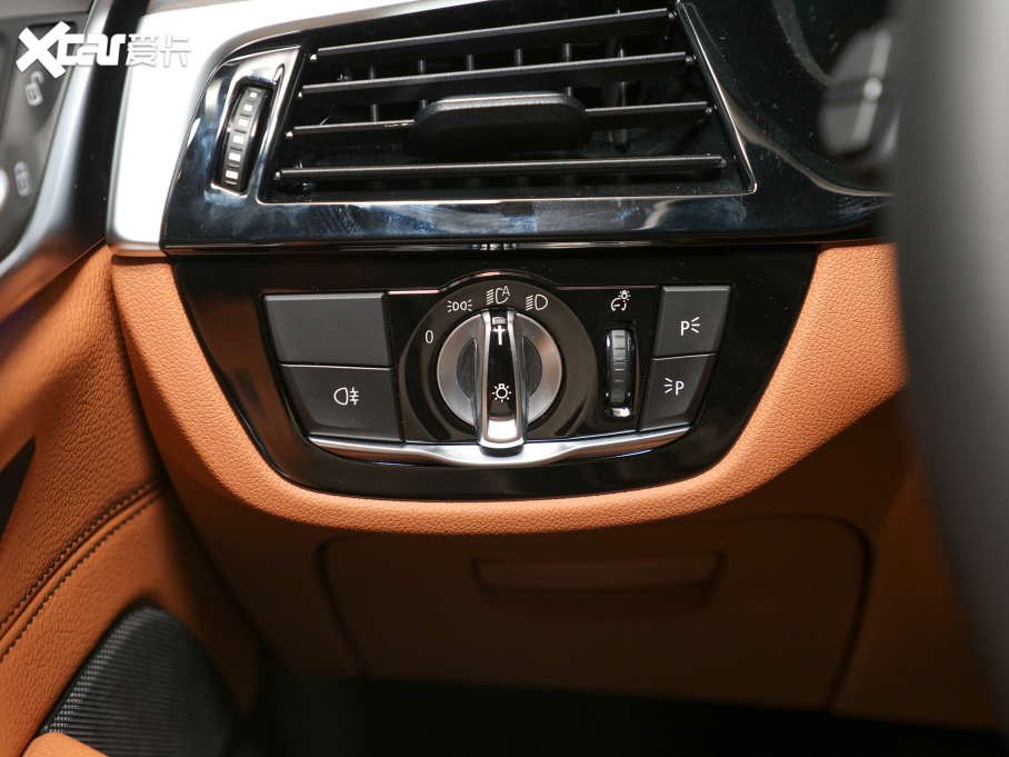 2021R6ϵGT Ŀ 630i AOӋb