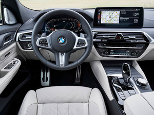 2021640i xDrive п؅^