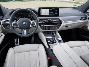 2021640i xDrive п؅^